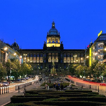 Helen Homestay Vaclavske Namesti プラハ エクステリア 写真
