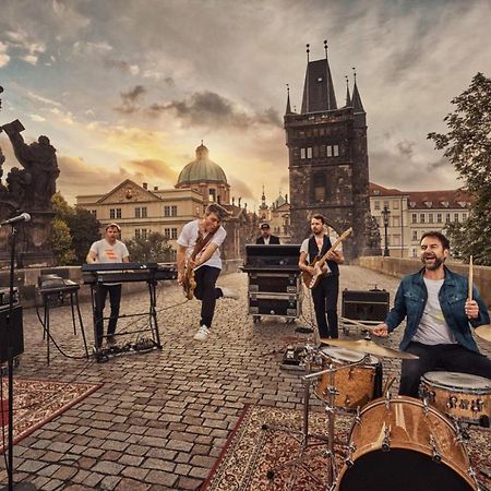 Helen Homestay Vaclavske Namesti プラハ エクステリア 写真