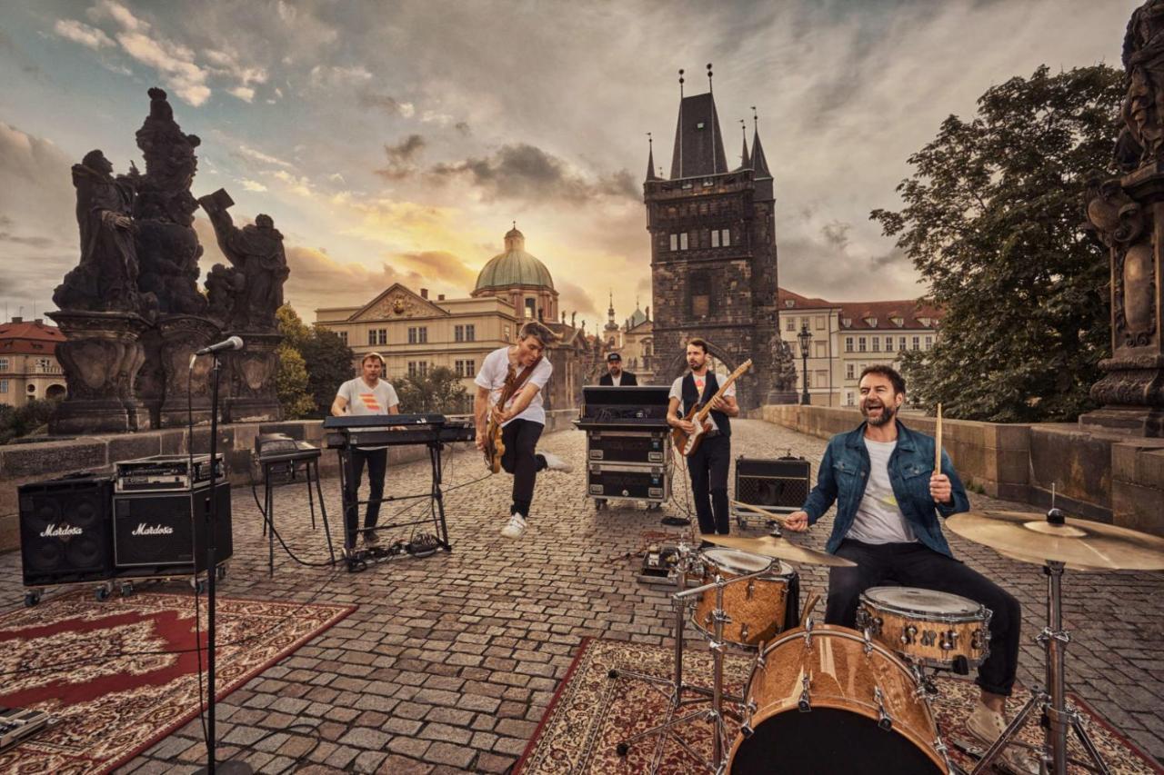 Helen Homestay Vaclavske Namesti プラハ エクステリア 写真